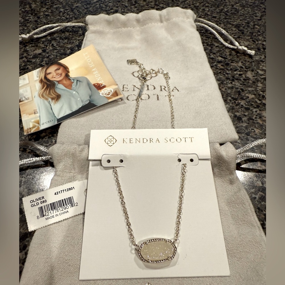 Kendra Scott Elisa Gold Pendant Necklace in Iridescent Drusy - Picture 7 of 7